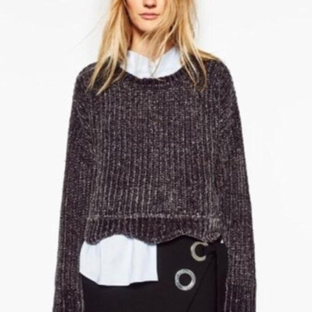 ZARA KNIT | M | Women's Black Knit Sweater | scalloped hem | cropped | crewneck